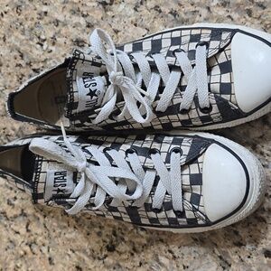 Crossword puzzle Converse All Star Low tops